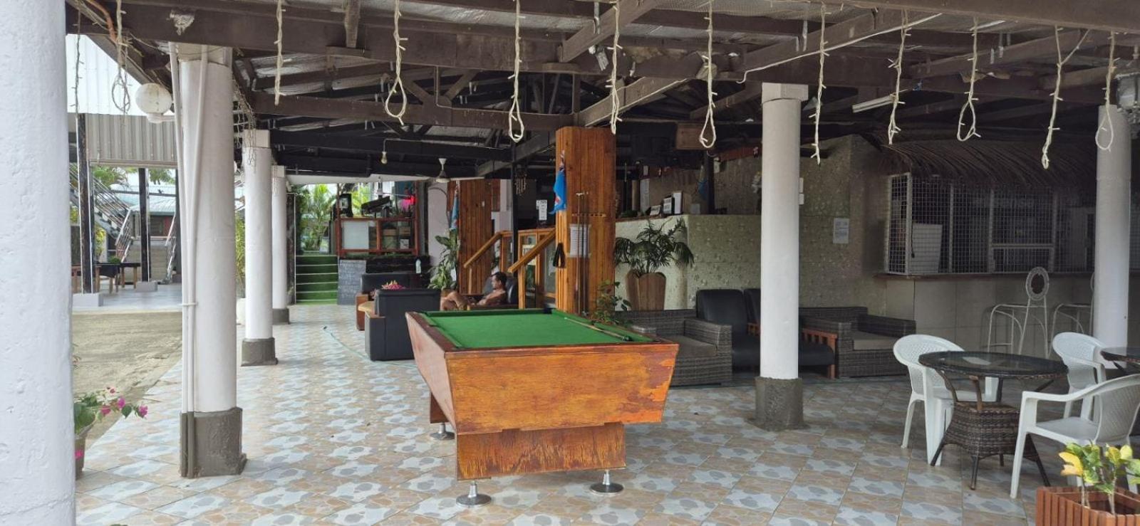 Bluelight Village Hotel Nadi Buitenkant foto